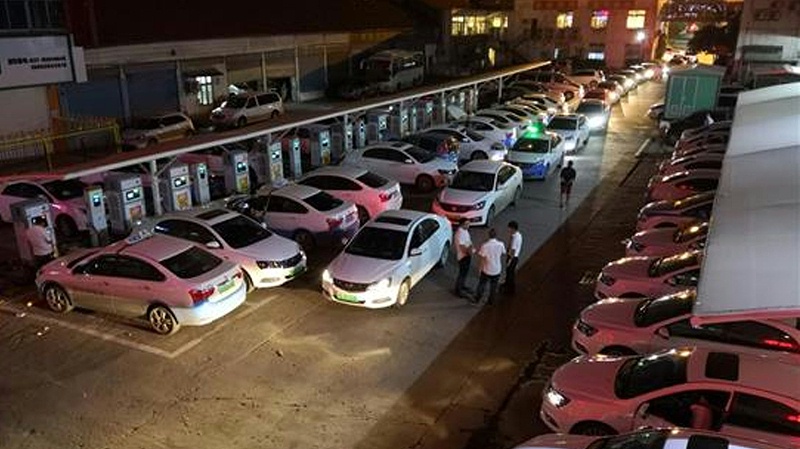 聚焦充电桩行业核心问题,洞察 2024 发展趋势 聚焦充电桩行业核心问题,洞察 2024 发展趋势