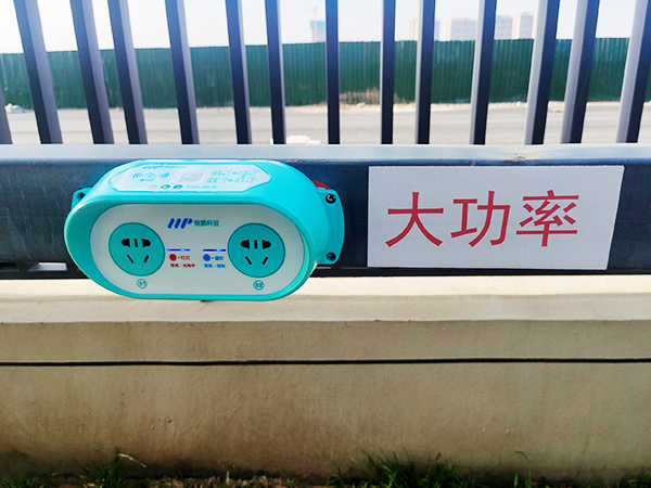 两轮充电桩2路安装现场 两轮充电桩2路安装现场