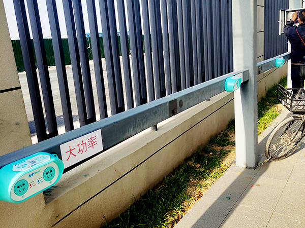两轮充电桩2路安装现场 两轮充电桩2路安装现场