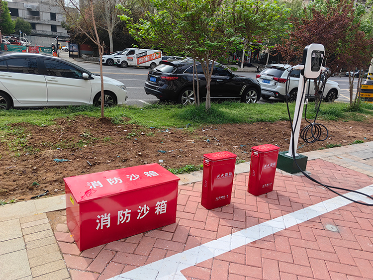 微鹏科技为郑州盛和社区充电桩设施升级案例 微鹏科技为郑州盛和社区充电桩设施升级案例